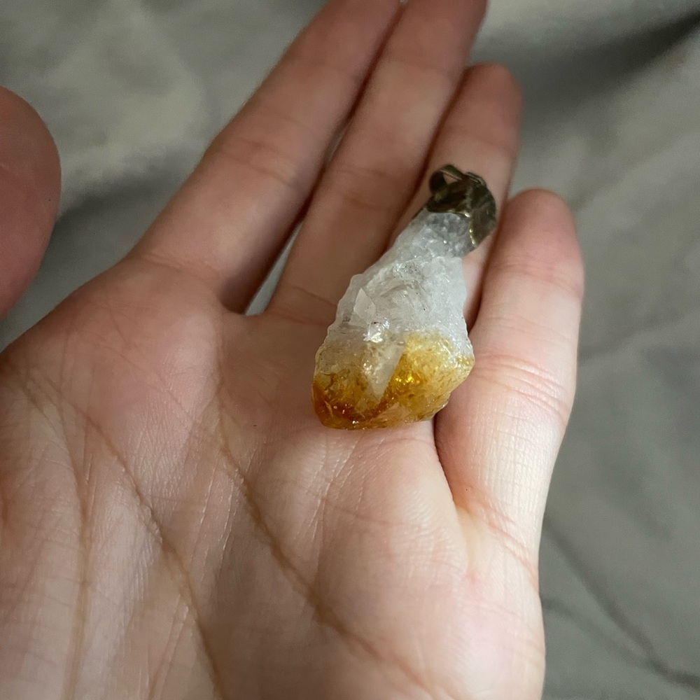 Citrine-Tip Quartz Pendant - Picture 4 of 4